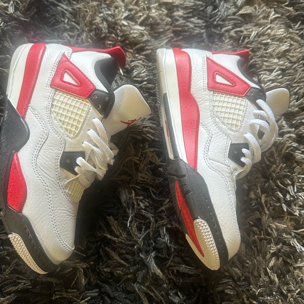 Jordan 4 retro size 2 boys- barely worn